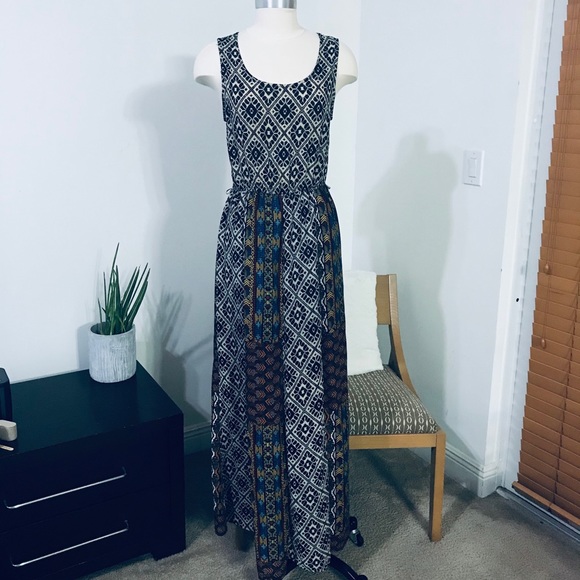 FOREVER21 CONTEMPORARY PRINT MAXI DRESS - Picture 8 of 15